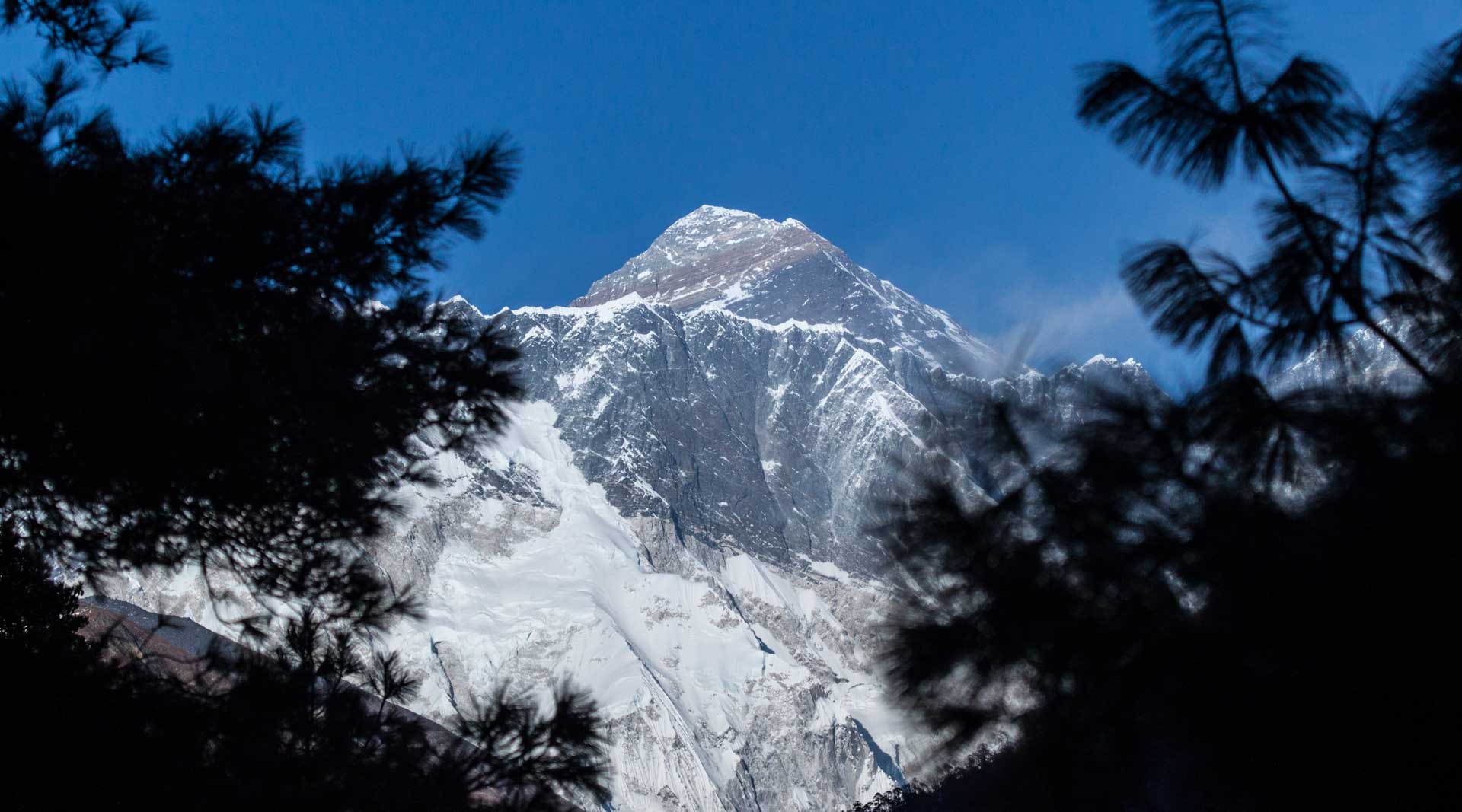 Everest peak as seen from Top Danda